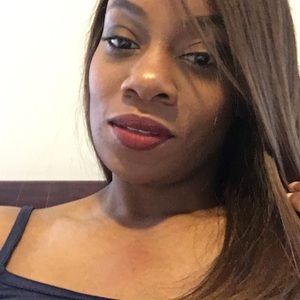 Meet your Posher, Jonella